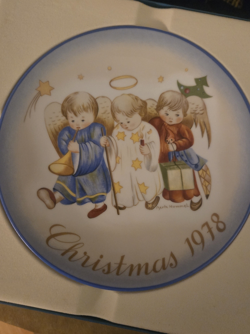 Christmas 1978 Collectible Plate with Angel Trio
